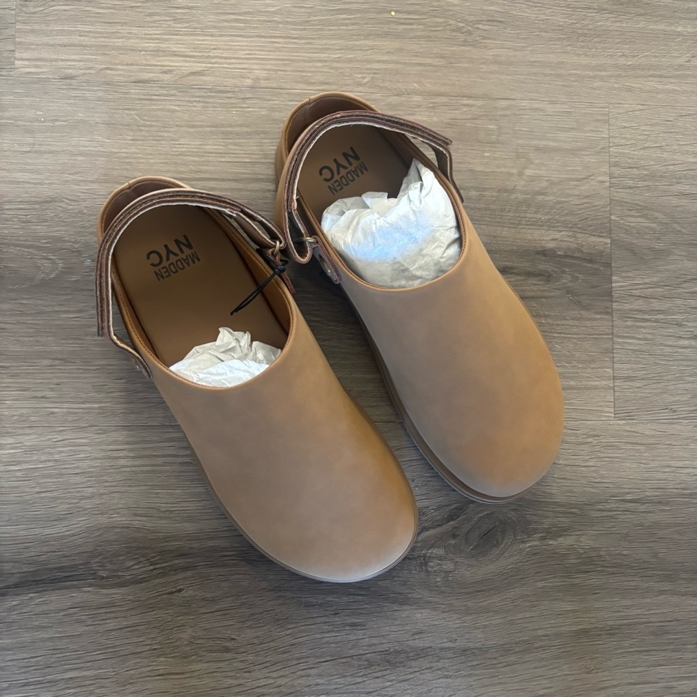 Madden NYC Tan Milo’s Slip-On Clogs in Cognac - Picture 3 of 12